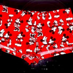 Disney Mickey and Minnie Red Shorts size Medium